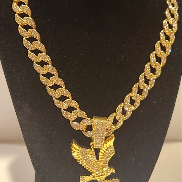 Gold color Hip Hop Eagle Pendant Cuban Chain Necklace, Suitable For Both Men's - Picture 9 of 10